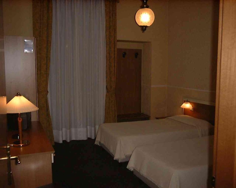 Hotel Johnny Milano Eksteriør billede