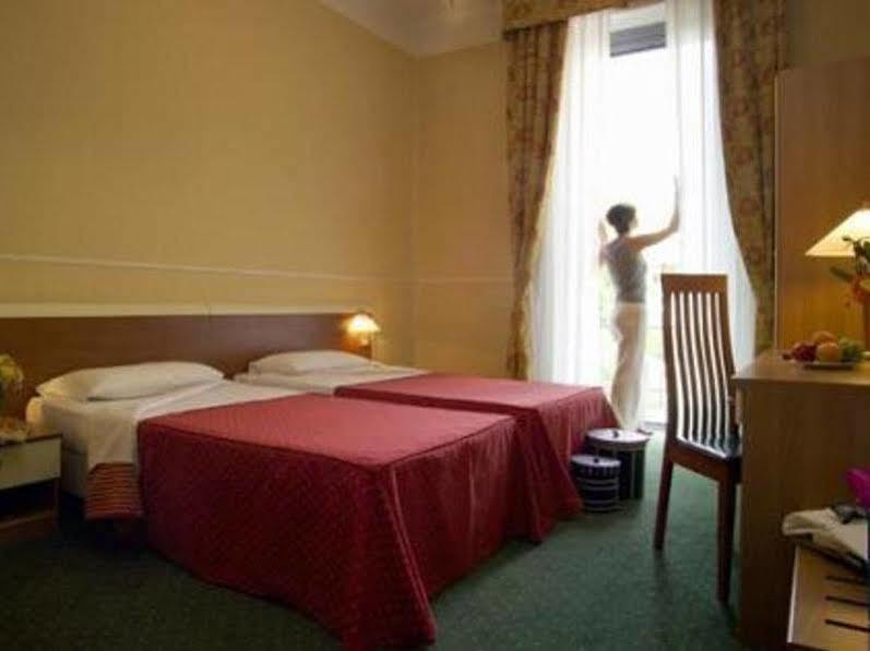 Hotel Johnny Milano Eksteriør billede